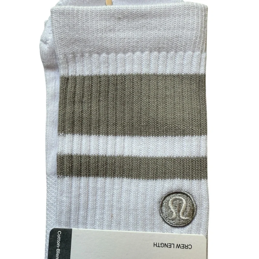 NWT 2 Pair lululemon athletica Casual Socks White and Gray